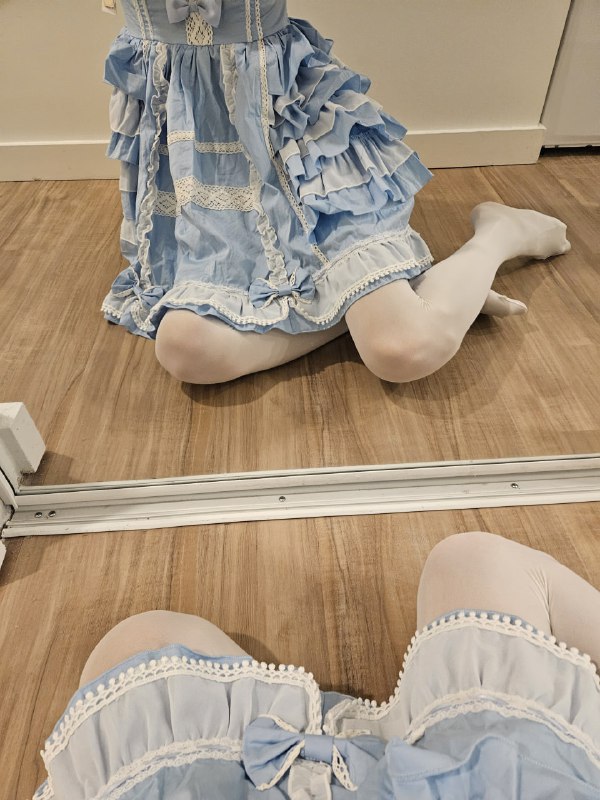 😋 🥹 😘 女装只有0次和无数次，而我从0变成了1www.bilibili.com/video/BV113WVzdEpy#妮可少女 #HomDGCat